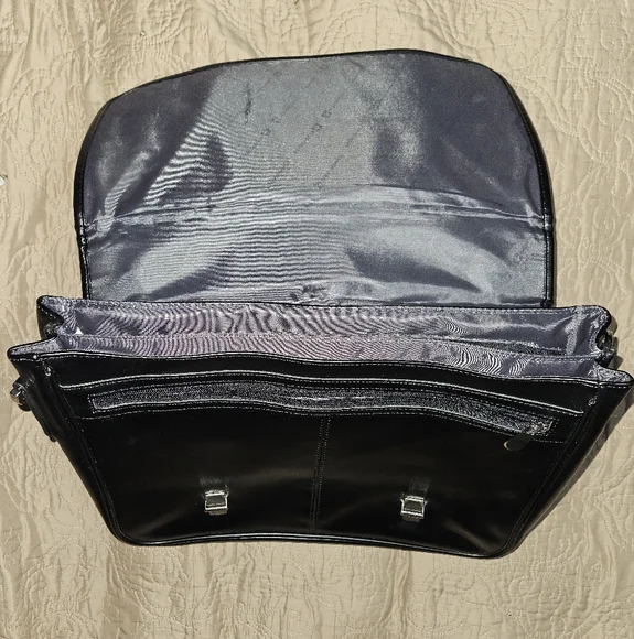 Alpine Swiss Black Leather Briefcase - Picture 4 of 9